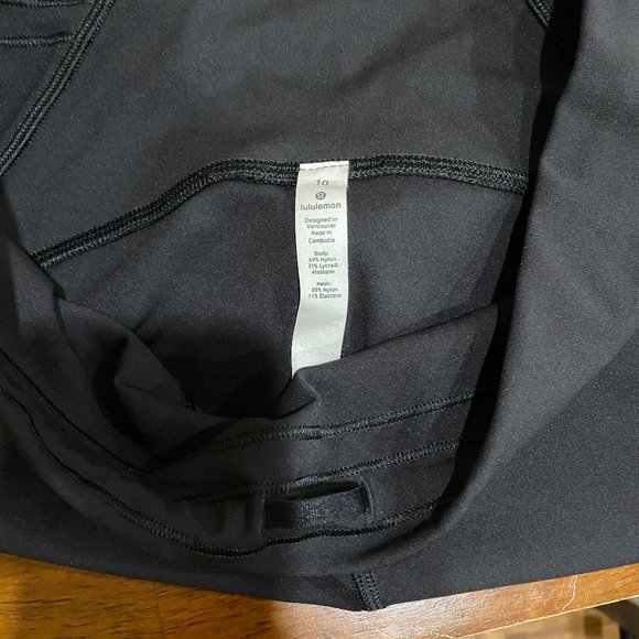 Lululemon Crop Leggings with Mesh Calf Stripe - Picture 4 of 6